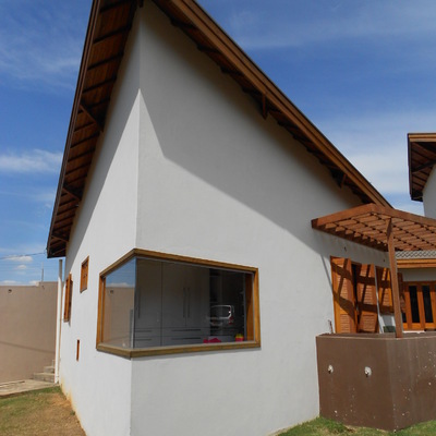 Remodelação de edifícios para turismo