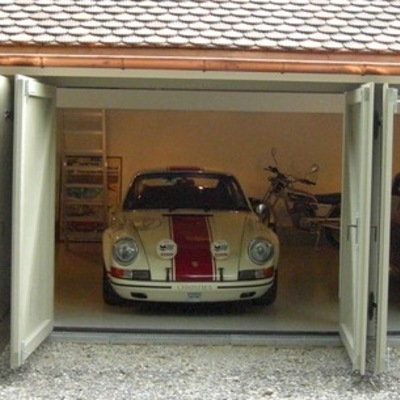 Construção de garagens e anexos
