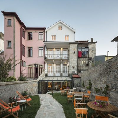 Depois da remodelação da fachada e jardim