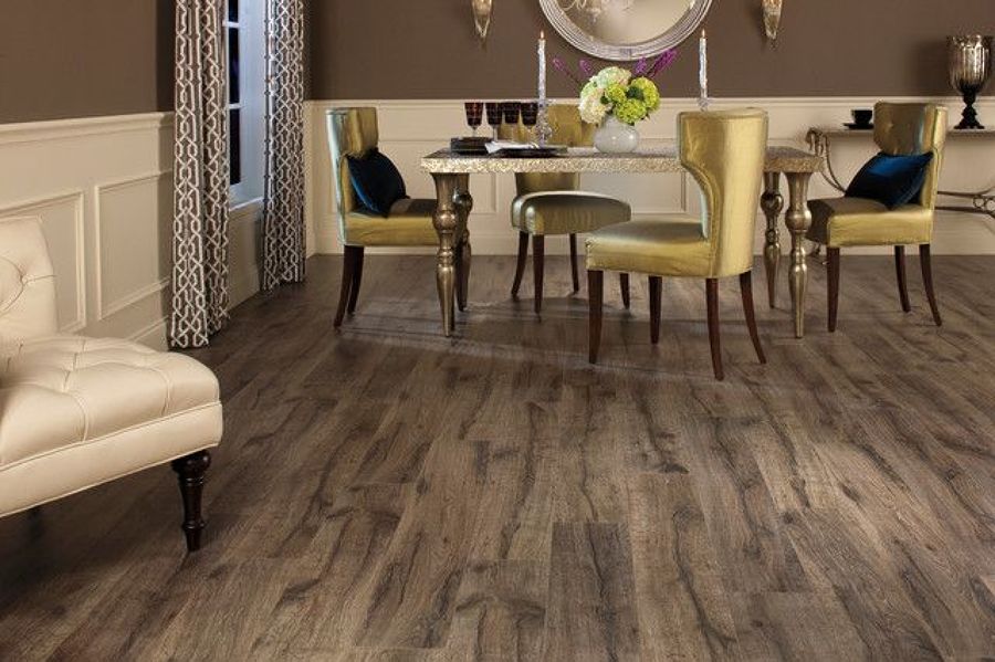 Pavimento flutuante em laminado sintético