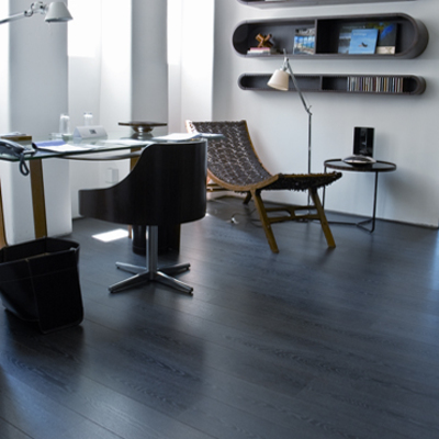Pavimento flutuante preto
