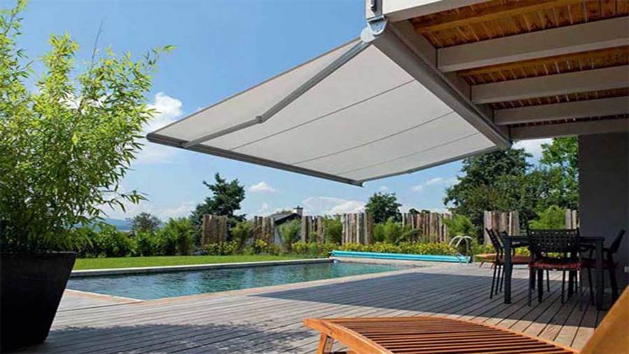 Toldo retrátil