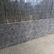 revestimento de muro exterior em pedra