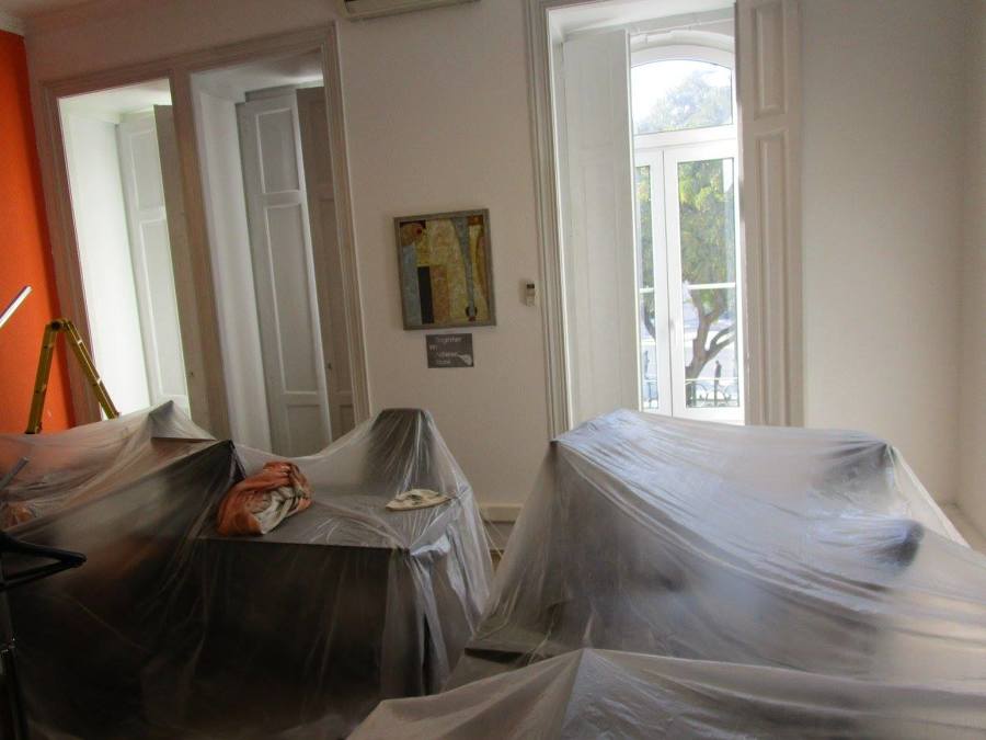 Pintura em escritório mobilado no Saldanha