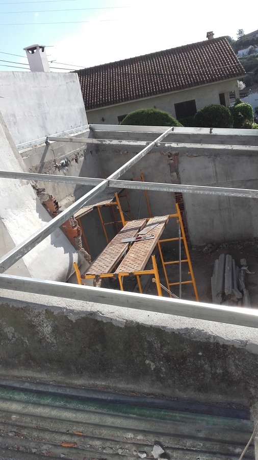 Estrutura metalica para telhado sala estar