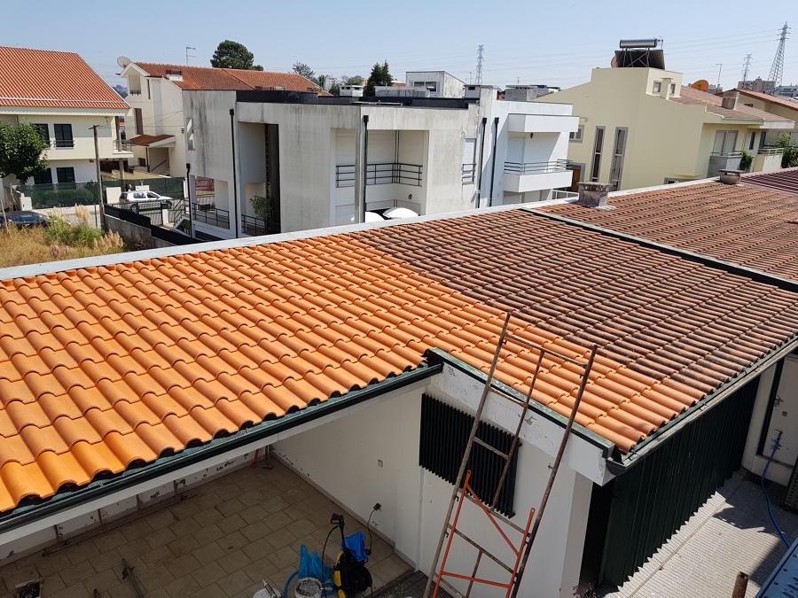 Limpeza de  telhados.