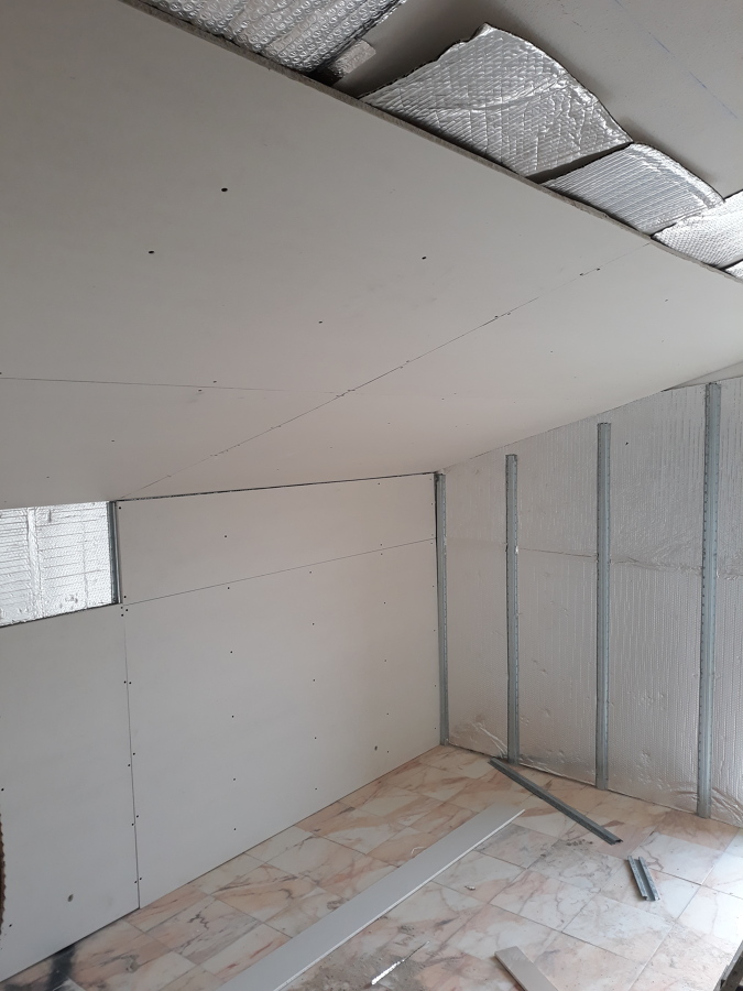 Gesso cartonado e pinturas