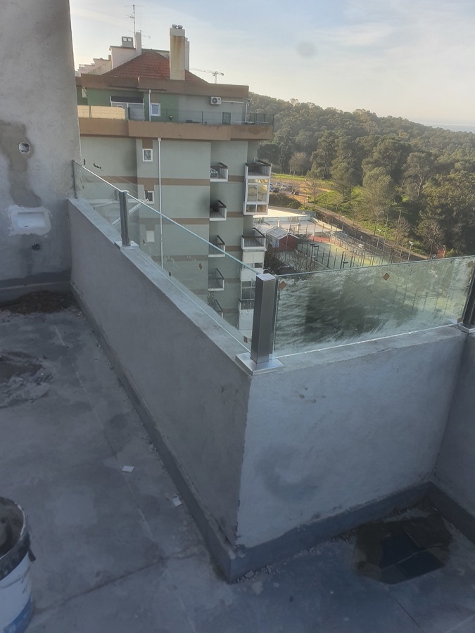 Trabalho em vidros em geral guardas cabine de duche espelhos