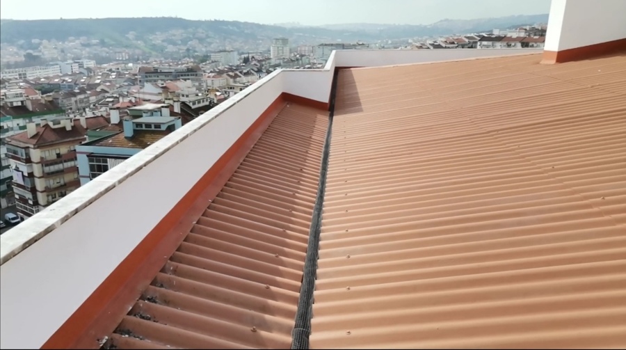 IMPERMEABILIZAÇÃO  E PINTURA DO TELHADO