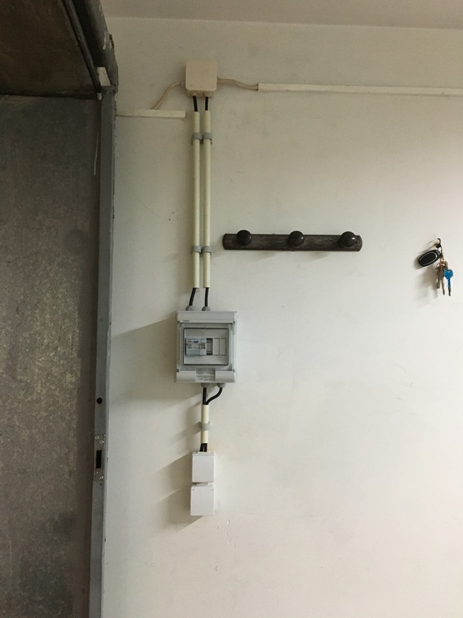 Instalação quadro parcial Garagem