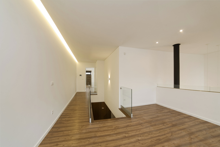 Interiores de Habitação Uni-familiar V.N de Gaia