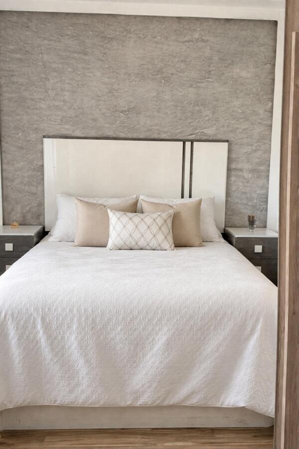 Lindo estuque veneziano cor cinza