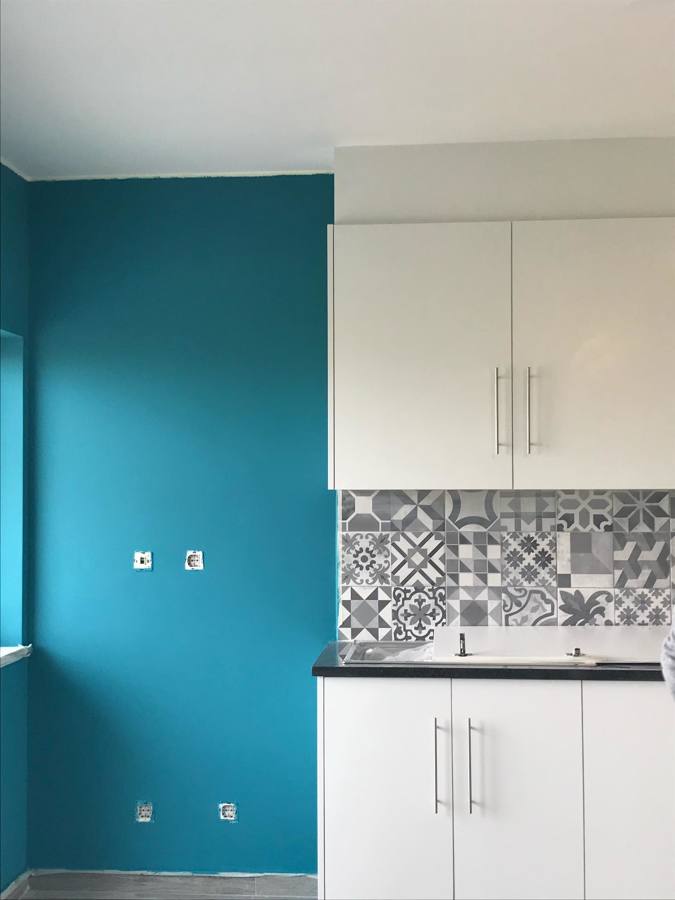 Pintura em apartamento destinado a Alojamento local