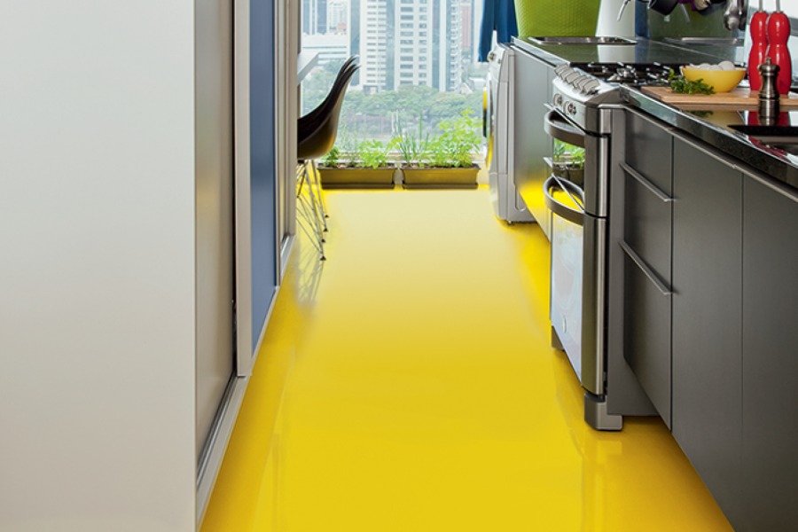 Porcelanato liquido em amarelo