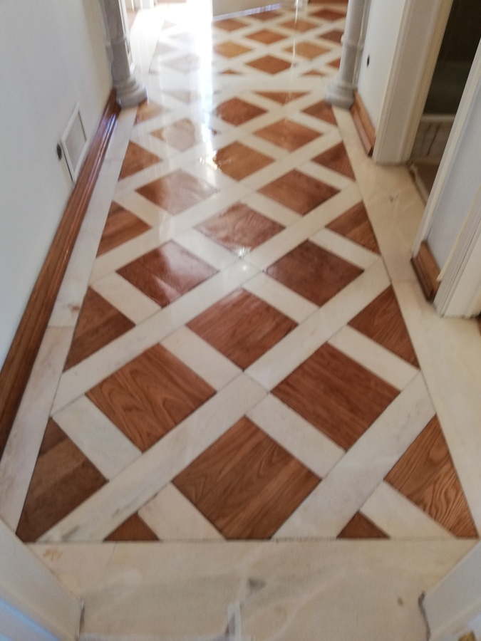 Afagamento de madeira em carvalho