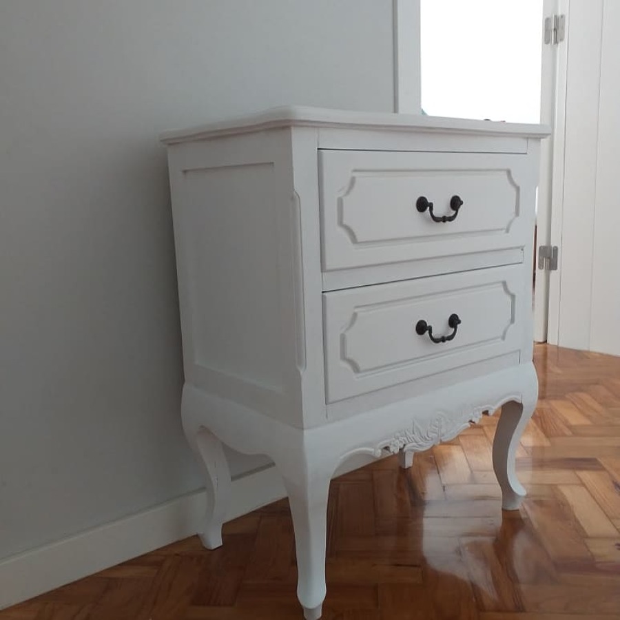Mesa de cabeceira