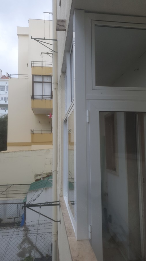 Caixilharia interna e externa