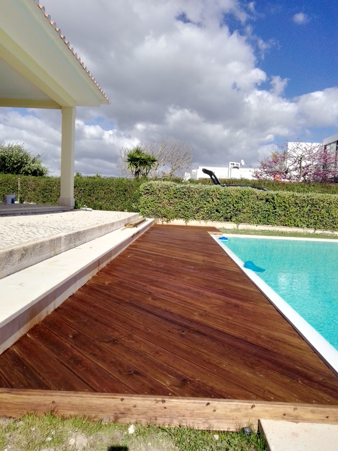 Deck decorativo  como área de lazer