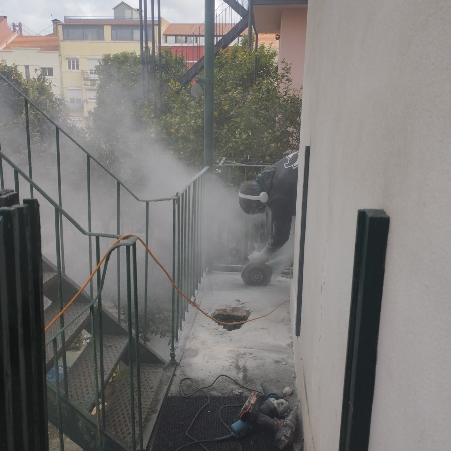 Reabilitação de escada de incêndio em Belém