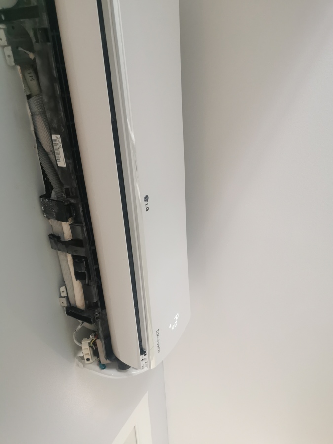 LG AC inverter.