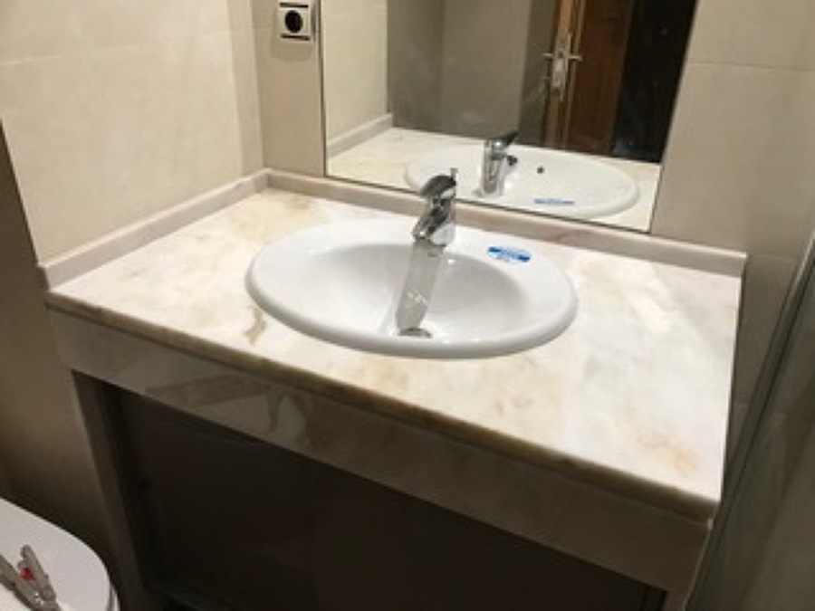 instalação de lavatório