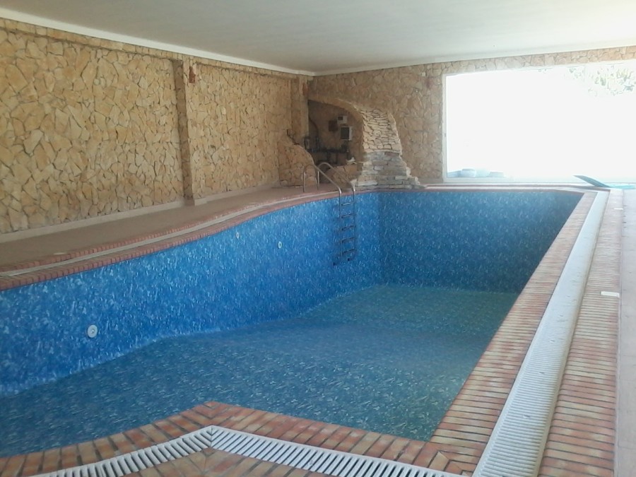 Piscina transbordante
