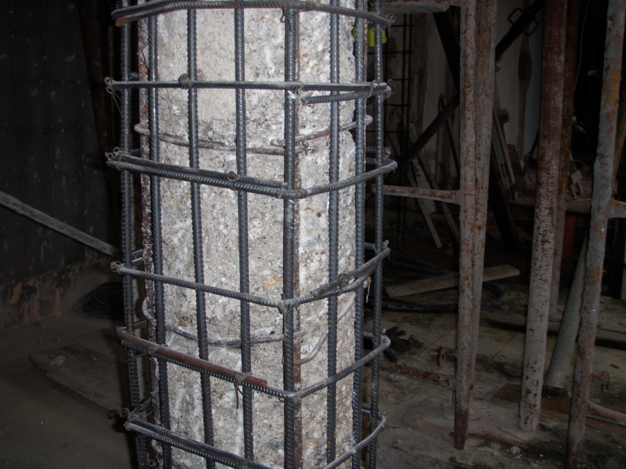 Reforço pilar existente - microbetão