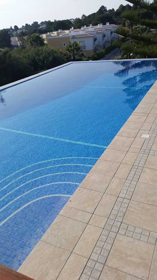 Construção de Piscina