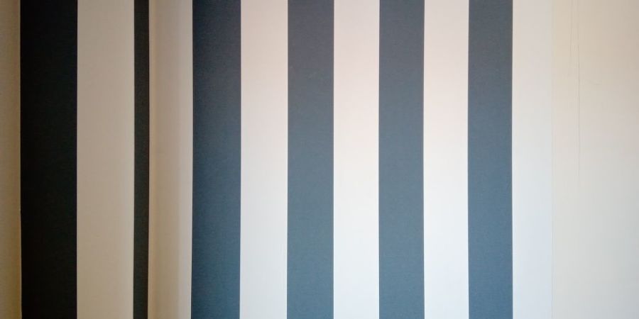 Colocação de papel de parede