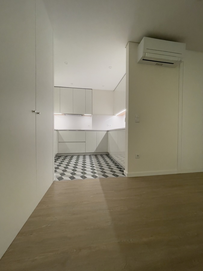 Apartamento rua Alfredo Magalhães - Porto