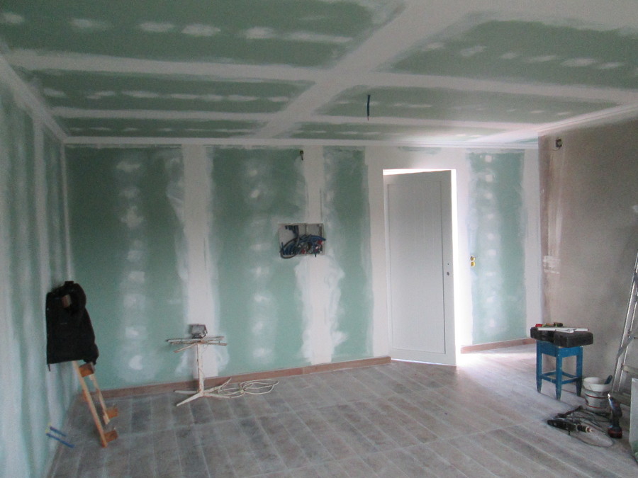 sala  já com ladrilho colocado 