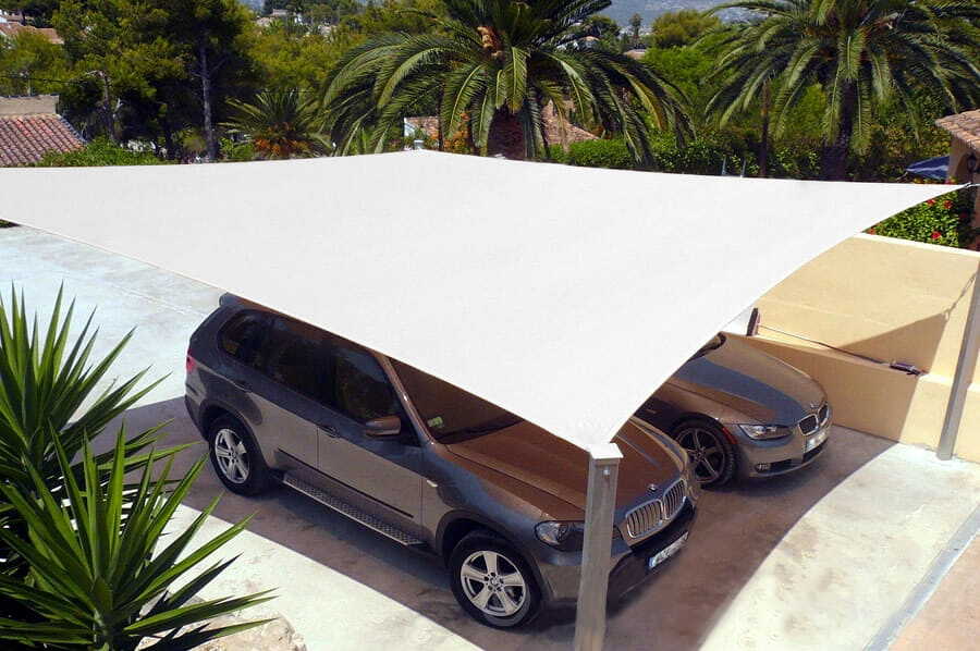 Vela tensionada