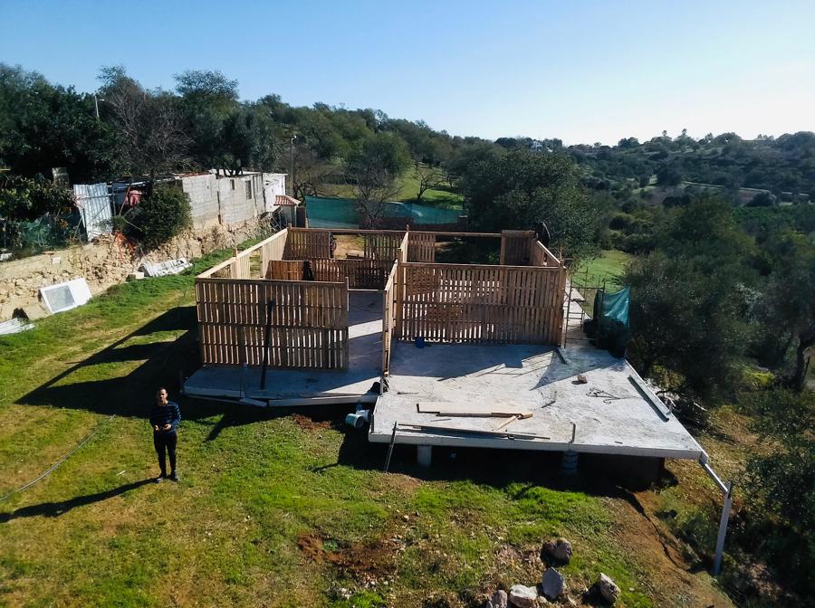construção casa de paletes
