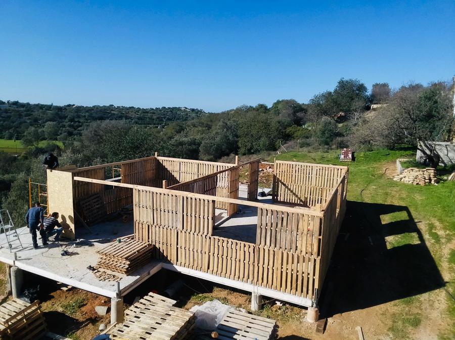 construção casa de paletes