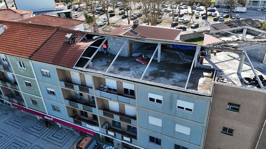 construção telhado imitação telha