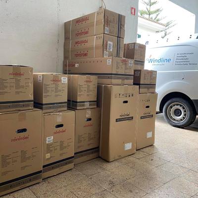 AC em stock no nosso armazém .