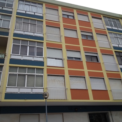 Pintura de azulejo na fachada principal