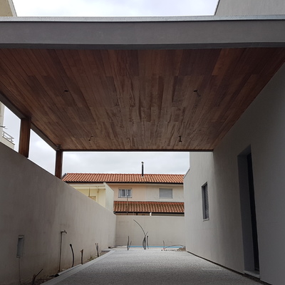 Cobertura p/ automóvel