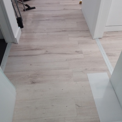 Piso flutuante e pintura geral