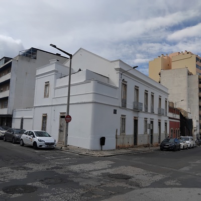 Pintura exterior edifício antigo