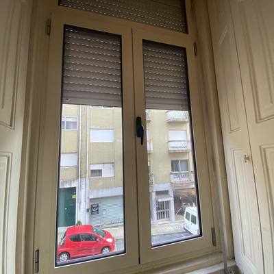 Janela de Abrir com Oscilobatente