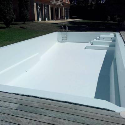 Construção de escada e pintura em cascais