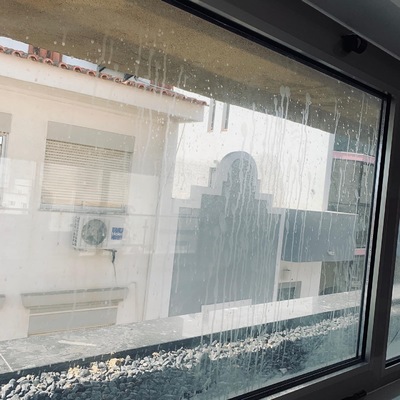 Vidro Com Manchas e gorduras