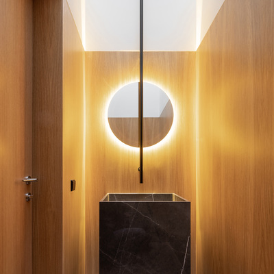 Casa de banho de serviço