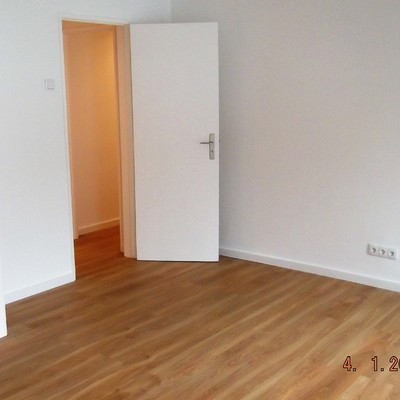 Sala com tomadas embutidas