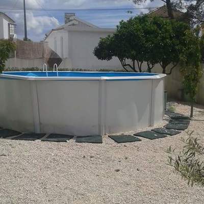Montagem de piscina e colocação de gravilha jardim loures " remodelação "