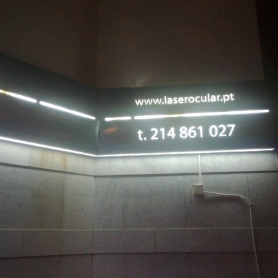 Reclamo luminoso em LED