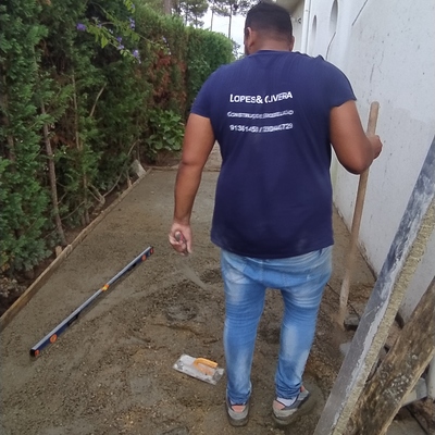 Piso em betão e ferro armado