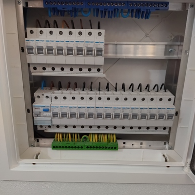 Montagem de quadro eléctrico