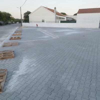 Estacionamento em pavês